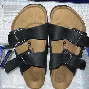 Brand New in Box Birkenstock Black Arizona Men’s Size US 9 / EU 42